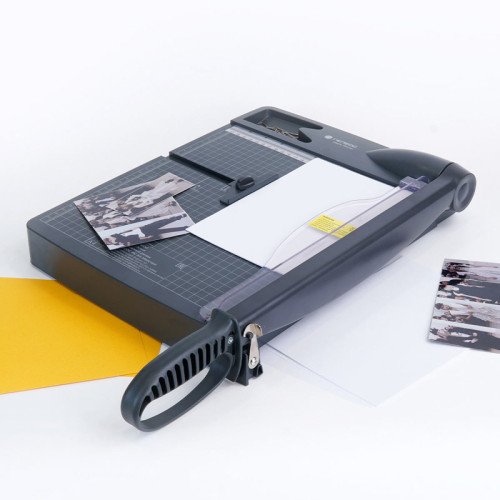 Резак сабельный ГЕЛЕОС РС A4 Маэстро, А4, 35 листов (70г/м2), прижим механич. корпус пластик, защитный экран, рукоятка анатомической формы, лоток-органайзер для скрепок