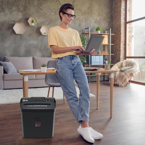 Шредер Cactus CS-SH-A3 (секр.P-4) перекрестный 6. лист. 13 л, скобы/пл.карты