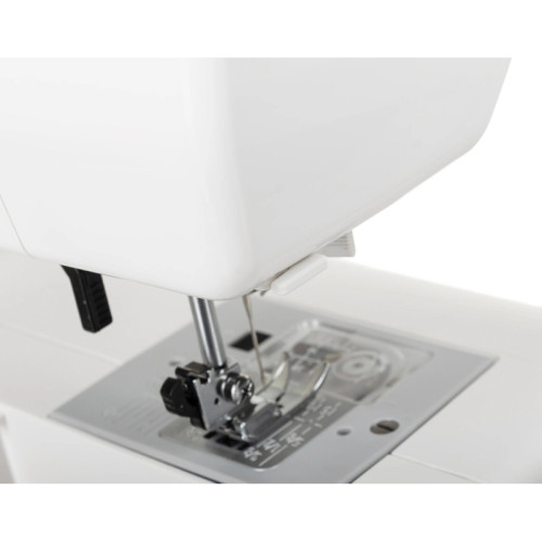 Швейная машина/ Швейная машина Janome Excellent Stitch 18A белый Швейная машина/ Швейная машина Janome Excellent Stitch 18A белый