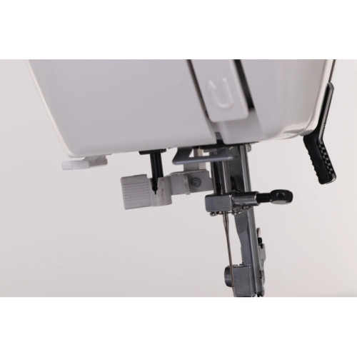 Швейная машина/ Швейная машина Janome Sew Line 500s белый