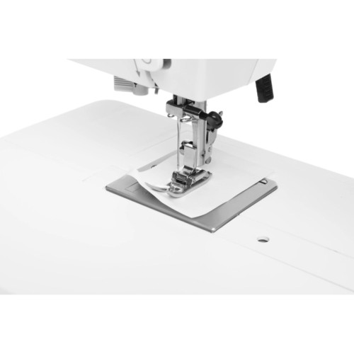 Швейная машина/ Швейная машина Janome 1522 RD белый Швейная машина/ Швейная машина Janome 1522 RD белый