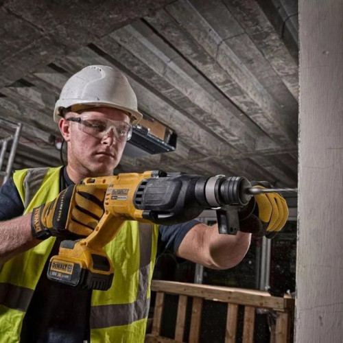 Перфоратор DeWalt DCH133M1-QW патрон:SDS-plus уд.:2.6Дж 18Вт аккум. (кейс в комплекте) Перфоратор DeWalt DCH133M1-QW патрон:SDS-plus уд.:2.6Дж 18Вт аккум. (кейс в комплекте)