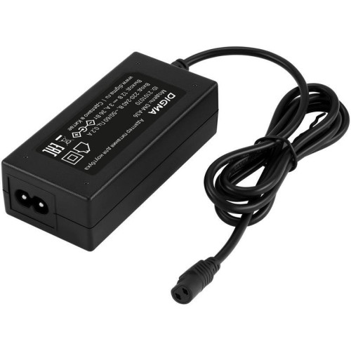 Блок питания Digma DM-A36 автоматический 36W 12V-12V 3-коннект. 3A от бытовой электросети