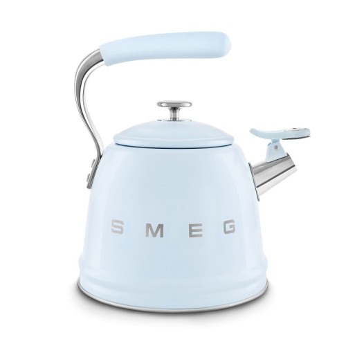 Чайник со свистком SMEG, стиль 50-х г.г., объем 2.3 л, нержавеющая сталь, диаметр нижней пластины 20 см, совместим с любой варочной поверхностью, цвет пастельный голубой