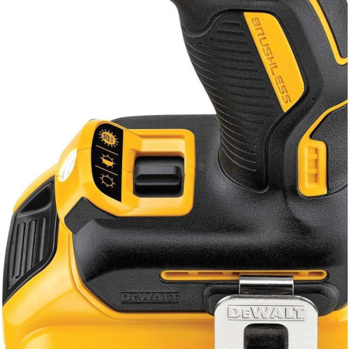 Дрель-шуруповерт DeWalt DCD796D2-QW аккум. патрон:быстрозажимной (кейс в комплекте) Дрель-шуруповерт DeWalt DCD796D2-QW аккум. патрон:быстрозажимной (кейс в комплекте)