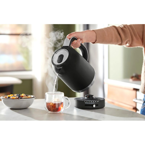Электрочайник KitchenAid, термо-контроль, 1.7 л., черный