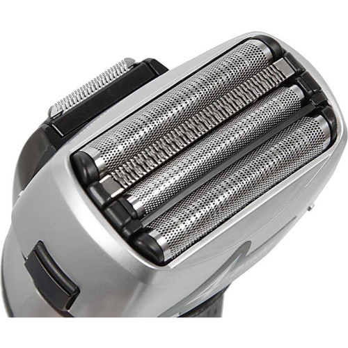 Бритва сетчатая/ Бритва сетчатая Panasonic ES-RF31 реж.эл.:4 питан.:аккум. серебристый/черный