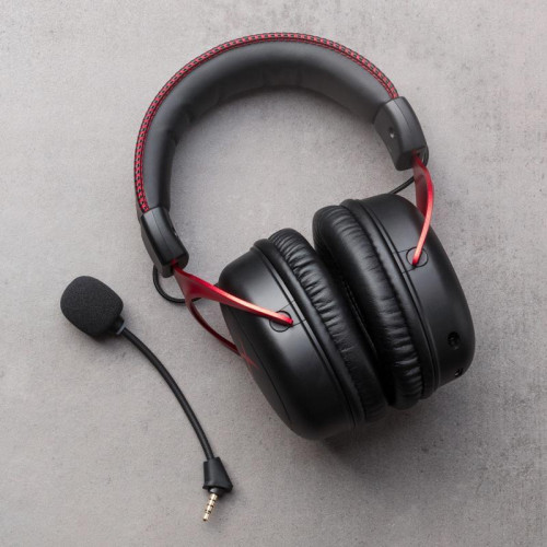 Наушники с микрофоном HyperX Cloud II (CL002) черный/красный мониторные Radio оголовье (4P5K4AA) Наушники с микрофоном HyperX Cloud II (CL002) черный/красный мониторные Radio оголовье (4P5K4AA)