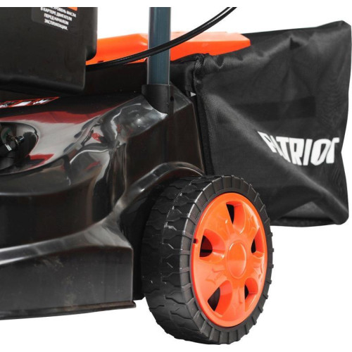 Газонокосилка роторная Patriot PT 40 (512109401) 2570Вт
