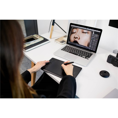 Графический планшет Intuos Pro S (Small)