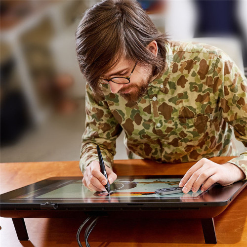 Интерактивный дисплей/ Wacom Cintiq Pro 24 Интерактивный дисплей/ Wacom Cintiq Pro 24