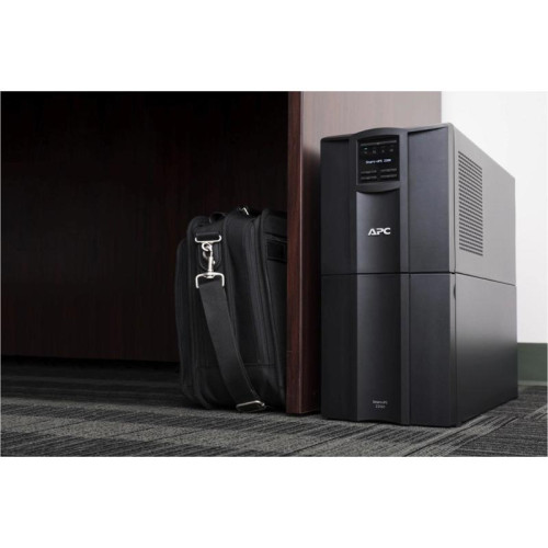 Источник бесперебойного питания APC Smart-UPS SMT2200IC 1980Вт 2200ВА черный