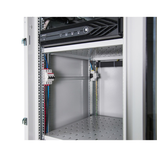 467 SKAT-UPS 3000 SNMP комплекс бесперебойного питания 220В 620х660х2030mm On-Line 467 SKAT-UPS 3000 SNMP комплекс бесперебойного питания 220В 620х660х2030mm On-Line