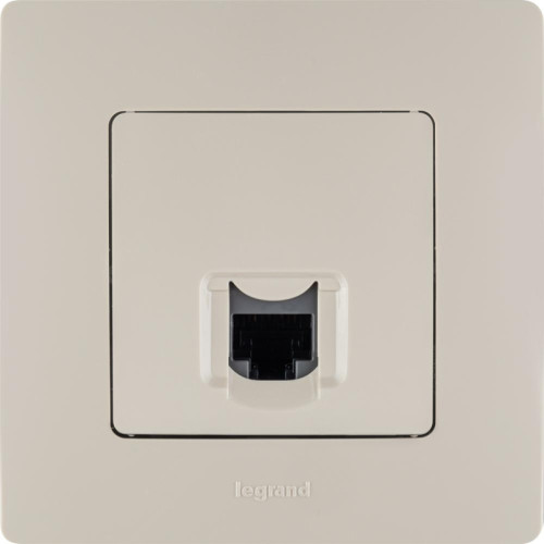 Розетка компьютерная/ Розетка компьютерная RJ-45 категория 5Е UTP слоновая кость ETIKA