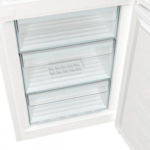 Холодильник Gorenje/ Холодильник Gorenje, отдельностоящий, объем 320 л (210+110 л), No Frost Plus, Multiflow 360, быстрое замораживание, цифровой дисплей, электронное управление, энергоэффективность А++, уровень шума 38 дБ, цвет белый