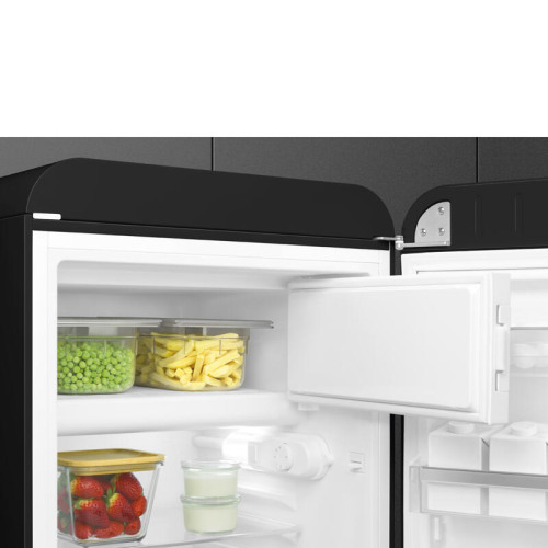 Холодильник SMEG/ Холодильник SMEG, отдельностоящий, стиль 50-х, однокамерный, внутренняя морозильная камера, объем 122 л, стандартный компрессор, энергоэффективность D, цвет черный