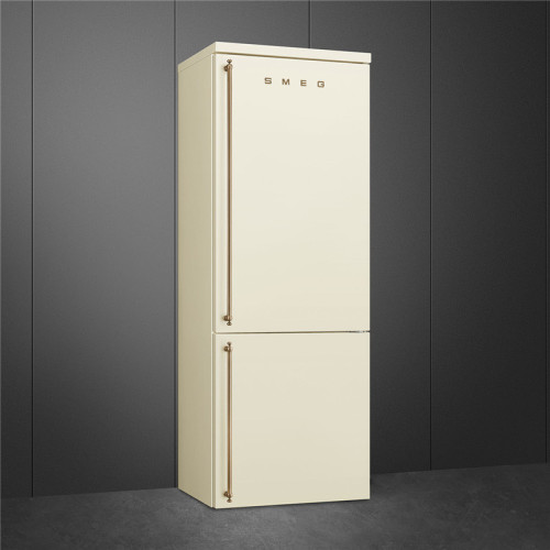 Холодильник SMEG/ Coloniale, Отдельностоящий холодильник, 70 см, петли справа, кремовый, фурнитура латунная