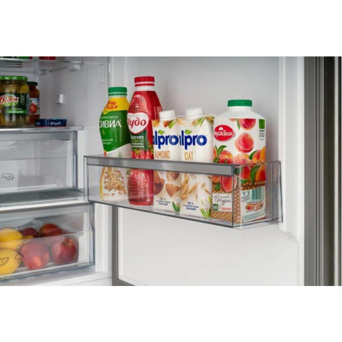 Холодильник Schaub Lorenz SLU S379Y4E 2-хкамерн. черное стекло