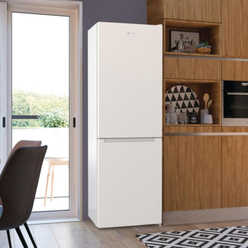 Холодильник Gorenje/ Холодильник Gorenje, отдельностоящий, объем 320 л (210+110 л), No Frost Plus, Multiflow 360, быстрое замораживание, цифровой дисплей, электронное управление, энергоэффективность А++, уровень шума 38 дБ, цвет белый