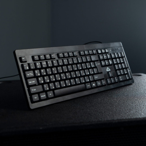 Клавиатура Клавиатура БЕШТАУ КЛ104РУ 104 клавиши, USB, 1,8м, цвет русской/латинской раскладки Белый/Белый, черная