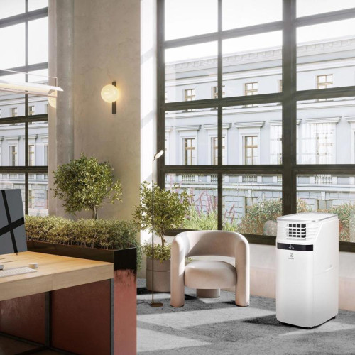 Кондиционер мобильный/ Кондиционер мобильный Electrolux Ice Column EACM-22 JK/N3 белый площ.70м2
