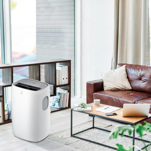 Кондиционер мобильный/ Кондиционер мобильный Electrolux Loft EACM-13 CL/N3 белый площ.32м2 Кондиционер мобильный/ Кондиционер мобильный Electrolux Loft EACM-13 CL/N3 белый площ.32м2