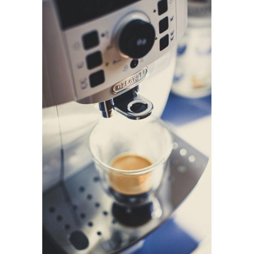 Кофемашина Delonghi Magnifica S ECAM21.117.SB 1450Вт серебристый/черный Кофемашина Delonghi Magnifica S ECAM21.117.SB 1450Вт серебристый/черный