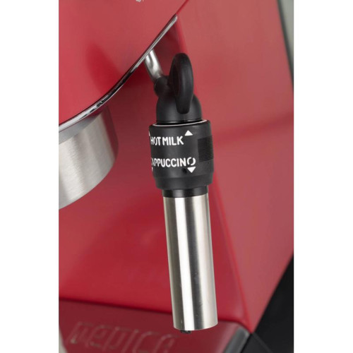 Кофеварка рожковая Delonghi EC685.R 1350Вт красный