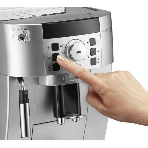 Кофемашина Delonghi Magnifica ECAM22.110.SB 1450Вт серебристый Кофемашина Delonghi Magnifica ECAM22.110.SB 1450Вт серебристый