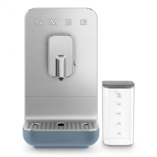 Автоматическая кофемашина Smeg, мощность 1350 Вт, регулируемый уровень помола, размер порции, жесткость воды, подсветка диспенсера, автоматическое выключение, кнопочное управление, объем резервуара 1.4 л, поддон для сбора капель, давление 19 бар, цвет син Автоматическая кофемашина Smeg, мощность 1350 Вт, регулируемый уровень помола, размер порции, жесткость воды, подсветка диспенсера, автоматическое выключение, кнопочное управление, объем резервуара 1.4 л, поддон для сбора капель, давление 19 бар, цвет син