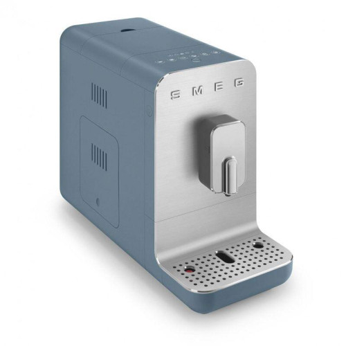 Автоматическая кофемашина Smeg, мощность 1350 Вт, регулируемый уровень помола, размер порции, жесткость воды, подсветка диспенсера, автоматическое выключение, кнопочное управление, объем резервуара 1.4 л, поддон для сбора капель, давление 19 бар, цвет син Автоматическая кофемашина Smeg, мощность 1350 Вт, регулируемый уровень помола, размер порции, жесткость воды, подсветка диспенсера, автоматическое выключение, кнопочное управление, объем резервуара 1.4 л, поддон для сбора капель, давление 19 бар, цвет син