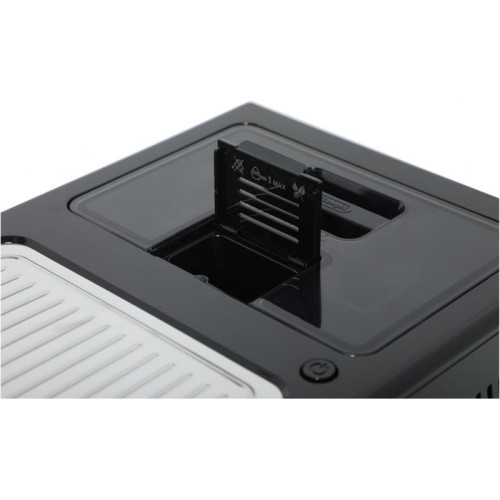 Кофемашина Delonghi Eletta Cappuccino Evo ECAM46.860.B 1450Вт черный/серебристый