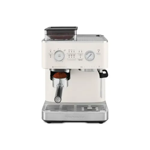 Полуавтоматическая кофемашина KitchenAid, давление 15 бар, 15 уровней помола, объем резервуара для воды 2.5 л, автоматический капучинатор, одновременное приготовление двух чашек, индикатор наличия зерен, индикация уровня воды, цвет фарфоровый белый