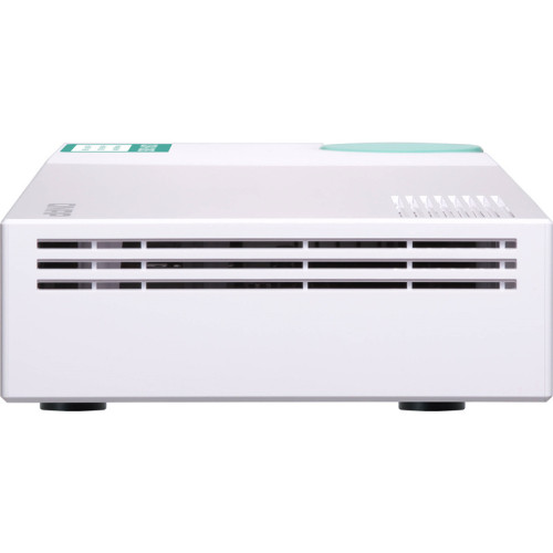 Коммутатор/ QNAP QSW-308S Unmanaged 10 Gb / s switch with 3 SFP + ports and 8 1 Gb / s RJ-45 ports, throughput up to 76 Gb / s, JumboFrame support