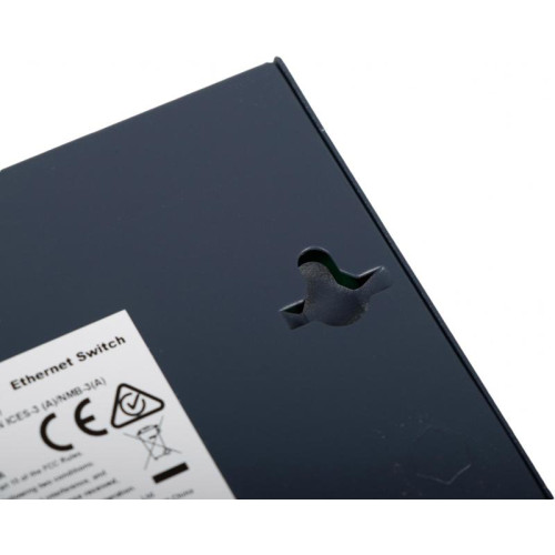 Коммутатор Hikvision DS-3E0105P-E/M(B) 4x100Мбит/с 4PoE+ 35W неуправляемый