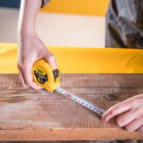 Рулетка Deli DL9005B 5м*19мм, метрическая, ударопрочный корпус