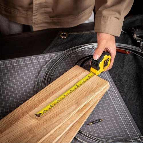 Рулетка Deli DL3795  3м*16мм, Автостоп, ударопрочный корпус, метрическая