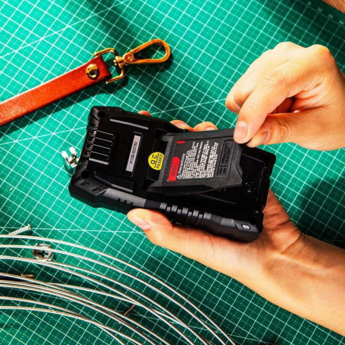 Многофункциональный цифровой мультиметр Deli DL334301 напряж. 0,2-600В, сила тока 0,02-10А, сопр. 0,0002-20 МОм, ЖК-дисплей