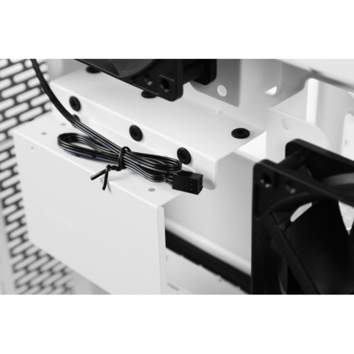 Корпус Thermaltake The Tower 500 белый E-ATX 9x120mm 3x140mm 4xUSB3.0 audio bott PSU [CA-1X1-00M6WN-00]