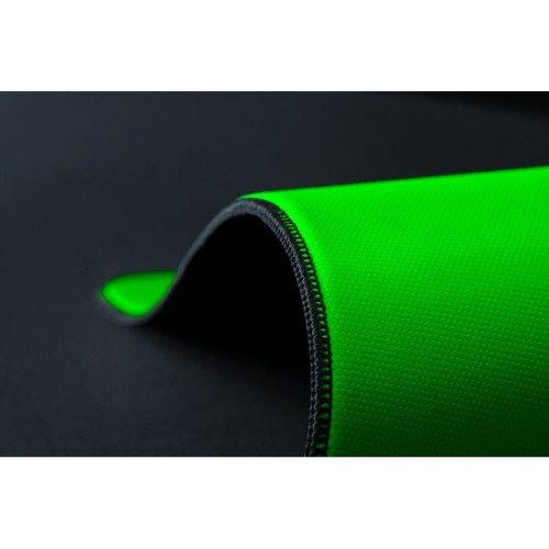 Игровой коврик для мыши Razer Gigantus V2 Pro L - Control Mousepad/ Razer Gigantus V2 Pro L - Control Mousepad