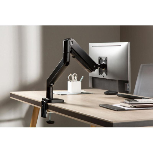 Кронштейн для мониторов Ultramounts UM730 черный 17