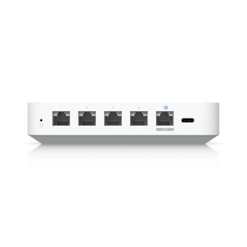 Маршрутизатор/ Compact Cloud Gateway with 30+ UniFi device / 300+ client support, 1 Gbps IPS routing, and multi-WAN load balancing