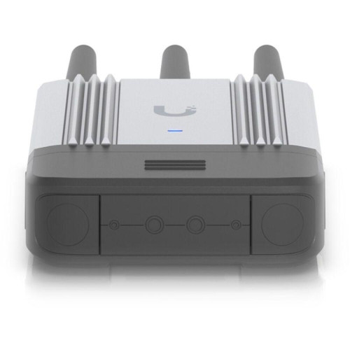 Ubiquiti UniFi Mobile Router Industrial Wi-Fi маршрутизатор с LTE-модемом категории 4, 2,4 ГГц (b/g/n), MIMO 2x2, 2x 1G RJ45, USB Type-C, nano-SIM