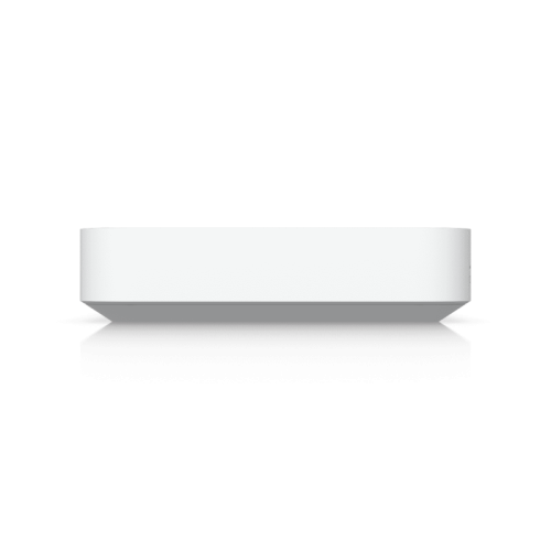 Маршрутизатор/ Compact Cloud Gateway with 30+ UniFi device / 300+ client support, 1 Gbps IPS routing, and multi-WAN load balancing