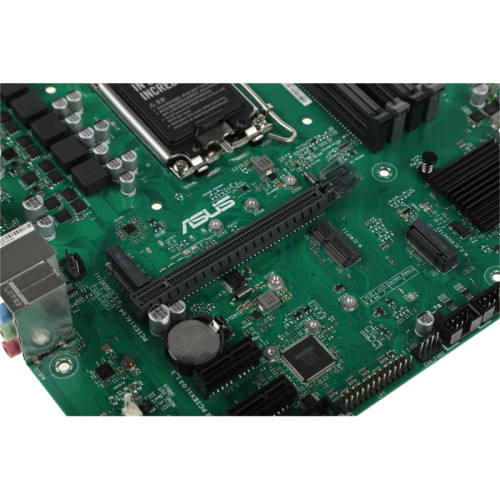 Материнская плата Asus PRO B660M-C D4-CSM Soc-1700 Intel B660 4xDDR4 mATX AC`97 8ch(7.1) GbLAN RAID+VGA+HDMI+DP