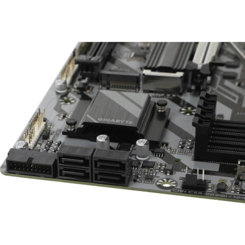 Материнская плата Gigabyte B850M D3HP SocketAM5 AMD B850 4xDDR5 mATX AC`97 8ch(7.1) GbLAN RAID+HDMI+DP