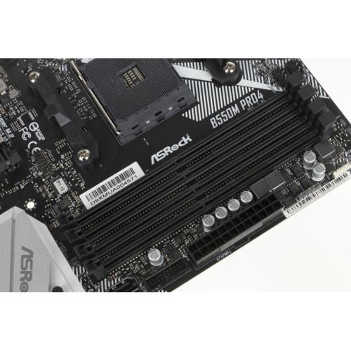 Материнская плата Asrock B550M PRO4 Soc-AM4 AMD B550 4xDDR4 mATX AC`97 8ch(7.1) GbLAN RAID+VGA+HDMI+DP [B550M PRO4]