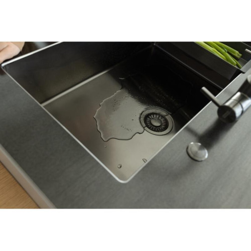 Мойка Franke/ BEST, Мойка Franke BXM 210/110-68 F-INOX, серия Mythos, мойка 725x450 мм, чаша 685x410x200 мм  возможен монтаж сверху, вровень и под столешницу, скрытый перелив , вентиль автомат с кнопкой, сифон, металлическая решетка-подставка, материал не