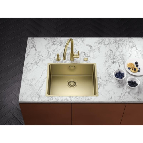 Мойка Franke/ BEST, Мойка Franke BXM 210/110-50 F-INOX, серия Mythos, мойка 540x450 мм, чаша 500x410x200 мм  возможен монтаж сверху, вровень и под столешницу, скрытый перелив, вентиль автомат с кнопкой, сифон, металлическая решетка-подставка, материал нер