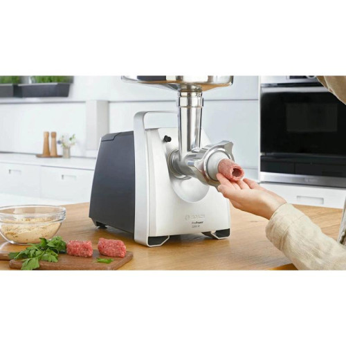 Мясорубка Bosch MFW68660 2200Вт черный